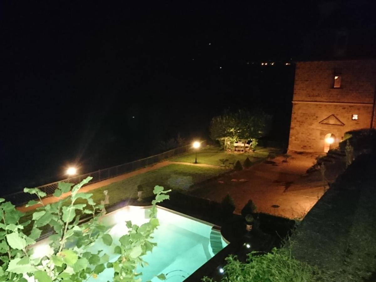 Chateau La Servayrie - Chambre D'Hotes Marcillac-Vallon Екстер'єр фото